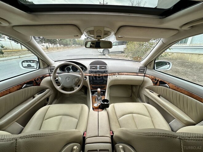 Mercedes E 320 2002, 299,000 km - 3.2 л - Bakı