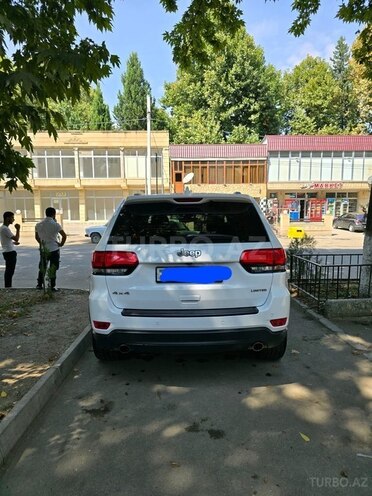 Jeep Grand Cherokee 2013, 174,000 km - 3.6 л - Qazax