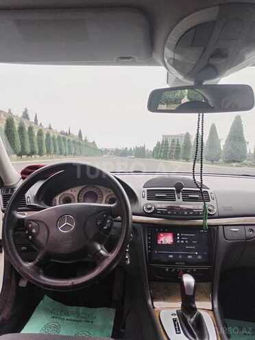 Mercedes E 320 2003, 299,000 km - 3.2 l - Gəncə