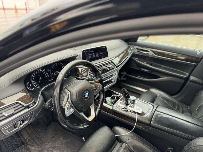 BMW 740 2016, 242,400 km - 3.0 l - Bakı