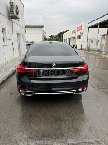 BMW 740 2016, 242,400 km - 3.0 l - Bakı