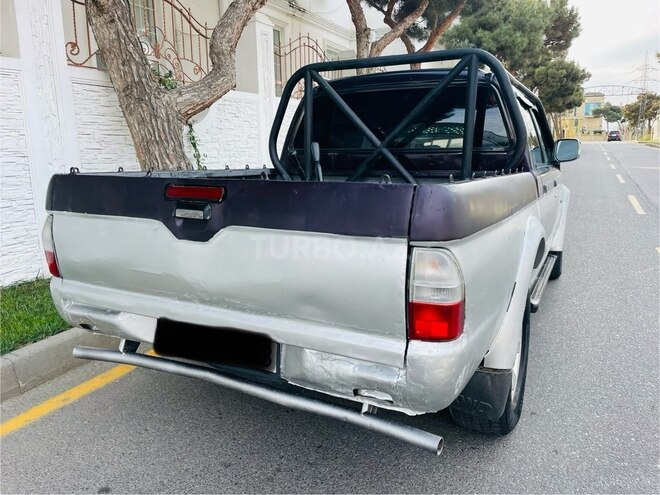 Mitsubishi L200 2004, 224,559 km - 2.5 l - Bakı