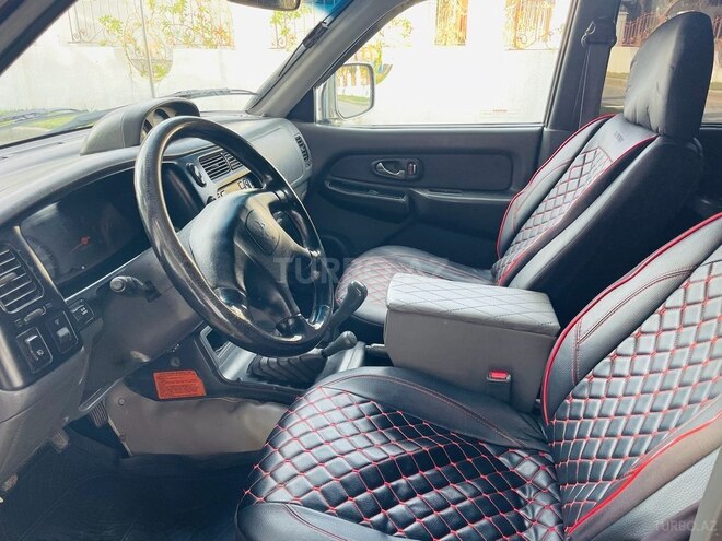 Mitsubishi L200 2004, 224,559 km - 2.5 l - Bakı