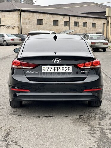 Hyundai Elantra 2016, 196,826 km - 2.0 л - Quba
