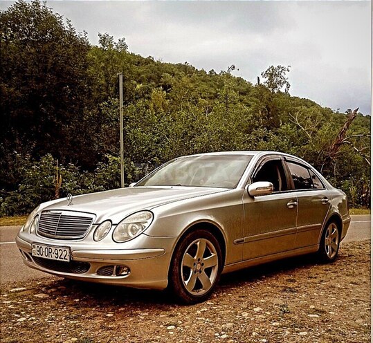 Mercedes E 220 d 2004, 402,000 km - 2.2 l - Quba