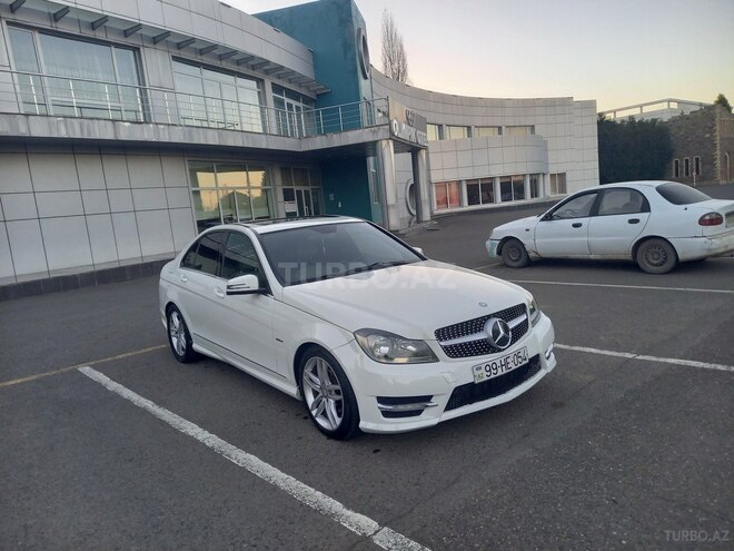 Mercedes C 250 2012, 165,000 km - 1.8 l - Qazax