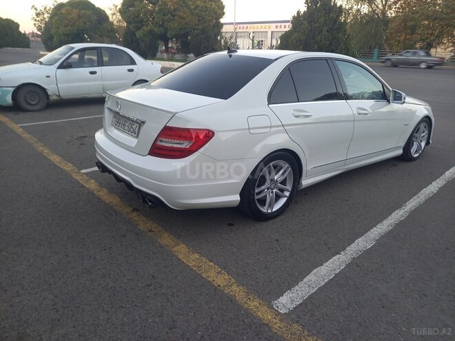 Mercedes C 250 2012, 165,000 km - 1.8 l - Qazax