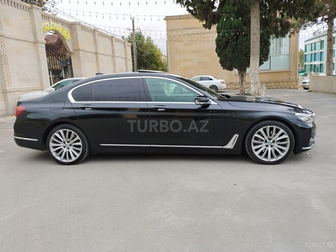 BMW 740 2016, 242,400 km - 3.0 l - Bakı