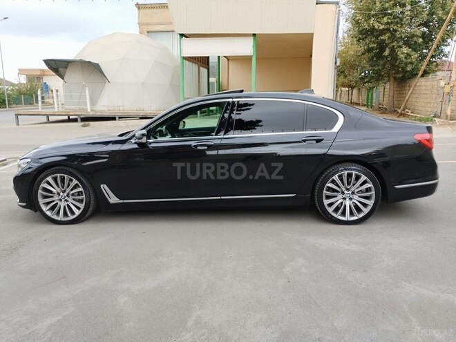 BMW 740 2016, 242,400 km - 3.0 l - Bakı