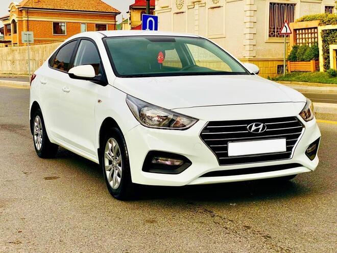 Hyundai Accent-2