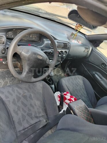 Ford Escort 1998, 200,000 km - 1.6 л - Tovuz