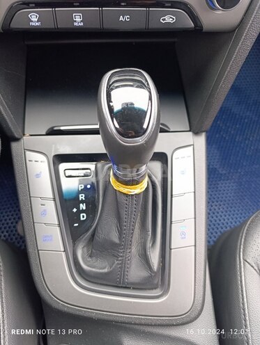 Hyundai Avante 2015, 192,000 km - 1.6 l - Quba