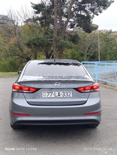 Hyundai Avante 2015, 192,000 km - 1.6 l - Quba
