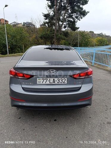 Hyundai Avante 2015, 192,000 km - 1.6 l - Quba