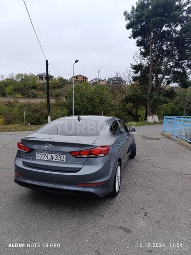 Hyundai Avante 2015, 192,000 km - 1.6 l - Quba
