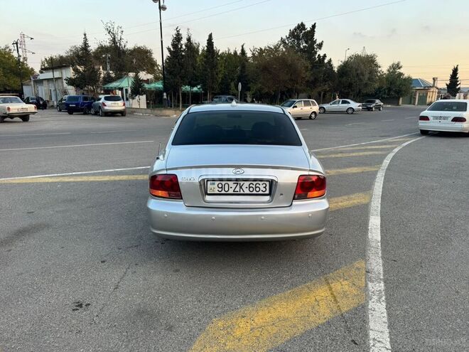 Hyundai Sonata 2004, 240,000 km - 2.0 l - Sumqayıt