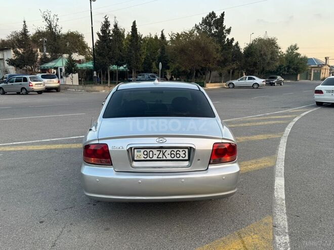Hyundai Sonata 2004, 240,000 km - 2.0 l - Sumqayıt