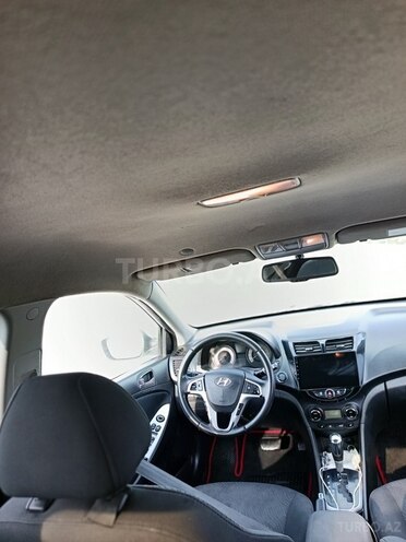 Hyundai Accent 2012, 185,000 km - 1.6 л - Gəncə