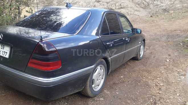 Mercedes C 220 1995, 530,000 km - 2.2 l - Lerik