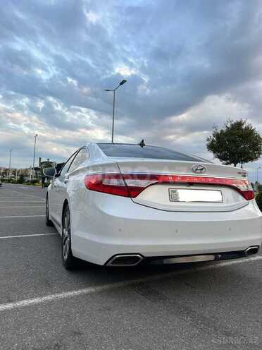 Hyundai Grandeur 2015, 193,000 km - 2.2 л - Bakı