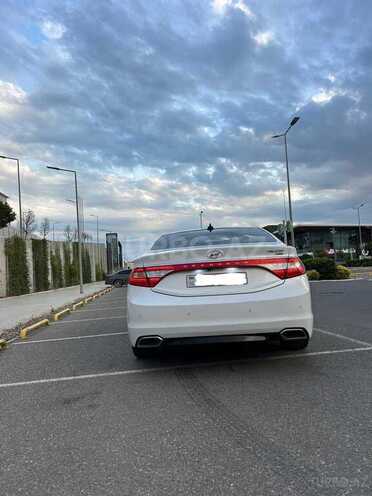 Hyundai Grandeur 2015, 193,000 km - 2.2 л - Bakı