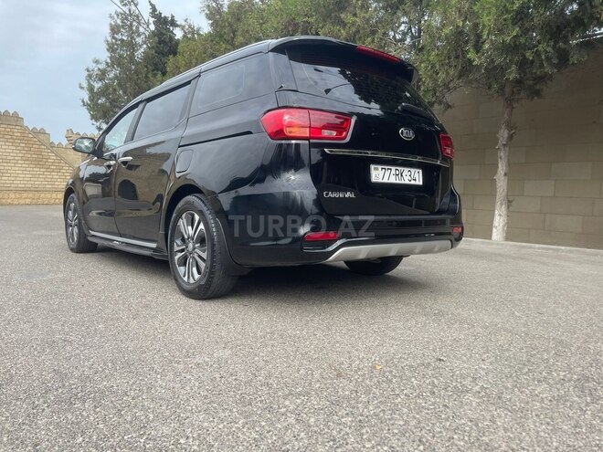 Kia Carnival 2019, 42,300 km - 2.2 л - Bakı