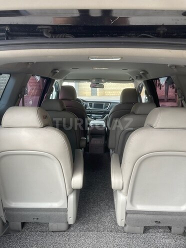 Kia Carnival 2019, 42,300 km - 2.2 л - Bakı