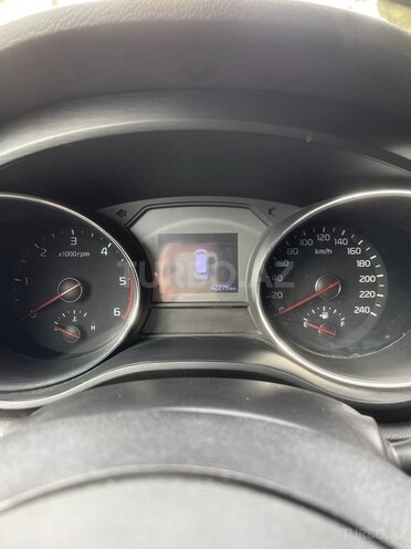 Kia Carnival 2019, 42,300 km - 2.2 л - Bakı