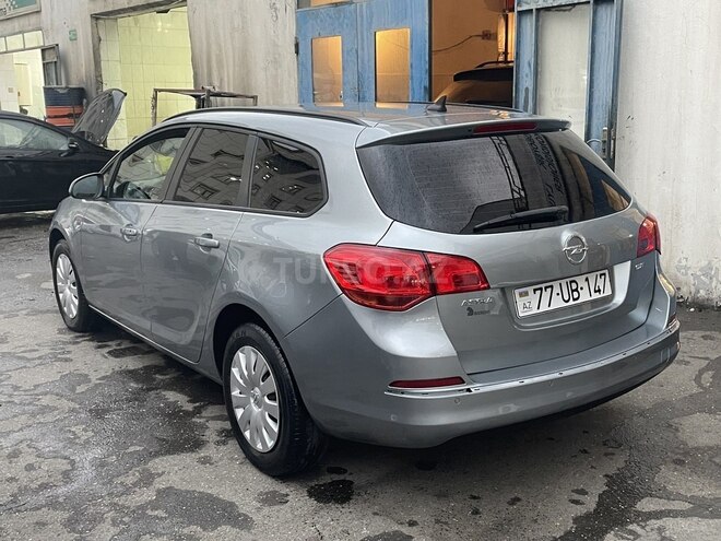 Opel Astra 2015, 132,300 km - 1.6 l - Bakı