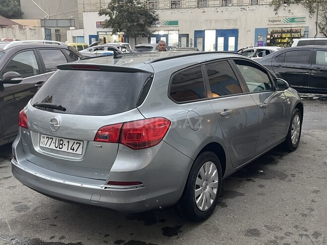 Opel Astra 2015, 132,300 km - 1.6 l - Bakı