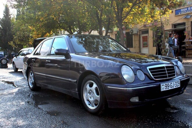Mercedes E 270 2000, 270,000 km - 2.7 l - Bakı