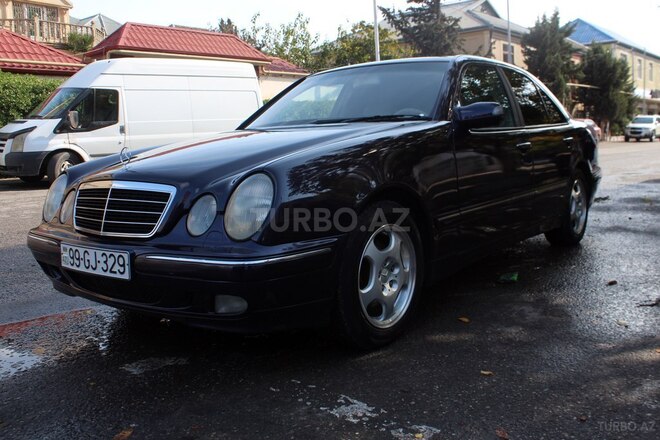 Mercedes E 270 2000, 270,000 km - 2.7 l - Bakı