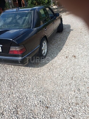 Mercedes E 200 d 1995, 750,000 km - 2.0 l - Şamaxı