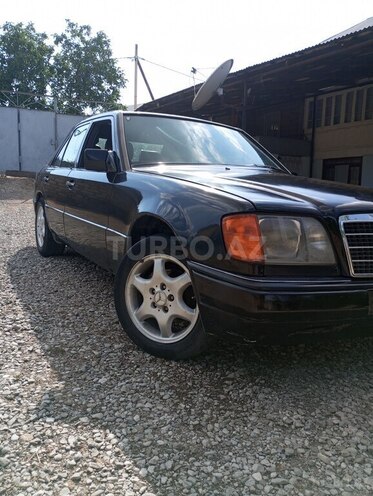 Mercedes E 200 d 1995, 750,000 km - 2.0 l - Şamaxı