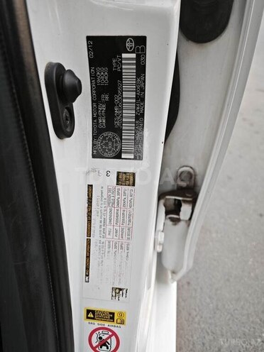 Toyota Prius V 2012, 201,600 km - 1.8 л - Gəncə