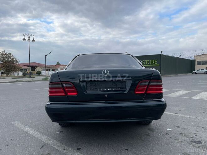 Mercedes E 220 d 2001, 340,000 km - 2.2 l - Bakı