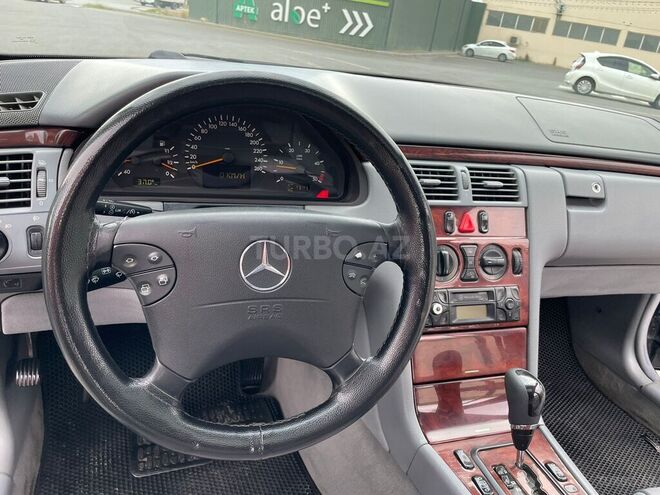 Mercedes E 220 d 2001, 340,000 km - 2.2 l - Bakı
