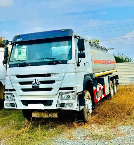 HOWO Sinotruk-1