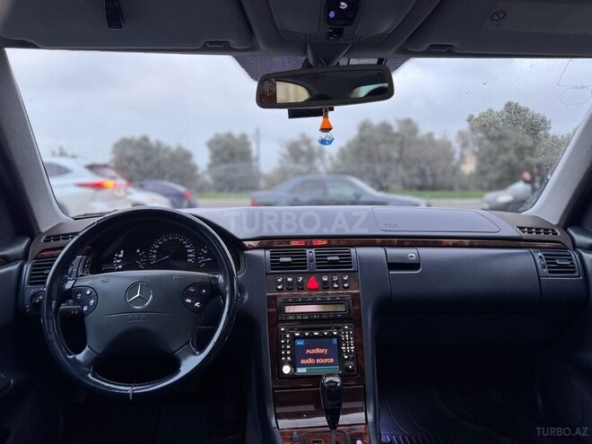 Mercedes E 280 2000, 399,000 km - 2.8 l - Bakı