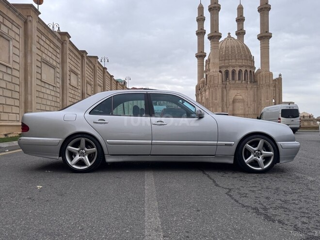 Mercedes E 280 2000, 399,000 km - 2.8 l - Bakı
