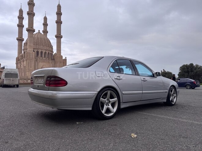 Mercedes E 280 2000, 399,000 km - 2.8 l - Bakı