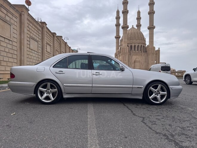 Mercedes E 280 2000, 399,000 km - 2.8 l - Bakı