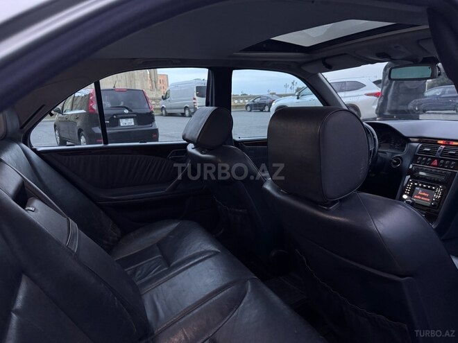Mercedes E 280 2000, 399,000 km - 2.8 l - Bakı