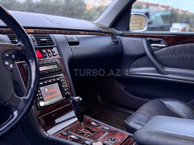 Mercedes E 280 2000, 399,000 km - 2.8 l - Bakı