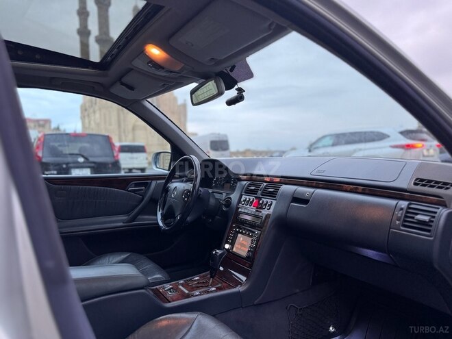 Mercedes E 280 2000, 399,000 km - 2.8 l - Bakı
