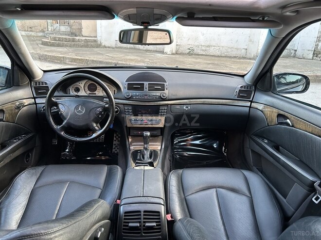 Mercedes E 320 2002, 287,000 km - 3.2 l - Bakı