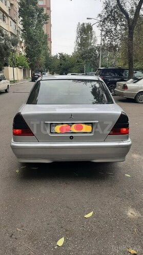 Mercedes C 180 1995, 421,396 km - 1.8 l - Bakı