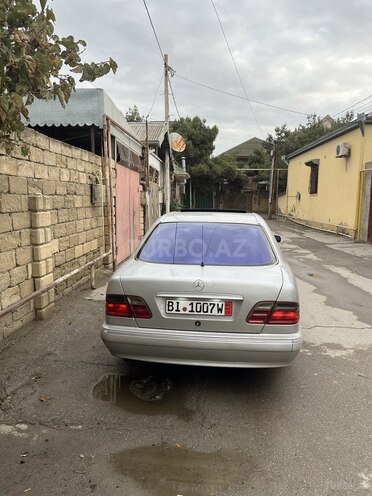 Mercedes E 270 2000, 315,000 km - 2.7 l - Bakı