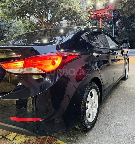 Hyundai Elantra 2015, 197,000 km - 1.6 l - Bakı