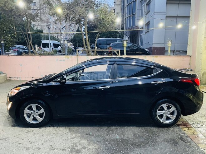 Hyundai Elantra 2015, 197,000 km - 1.6 l - Bakı